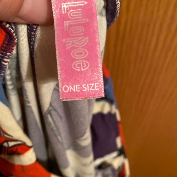 Lularoe - Picture 4 of 4